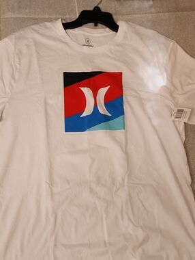 Hurley Men’s White Graphic Tee with Red, Blue & Teal Block XL